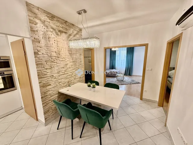 Eladó lakás Győr 70 nm