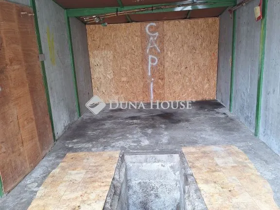 Eladó kereskedelmi és ipari ingatlan Győr 14 nm