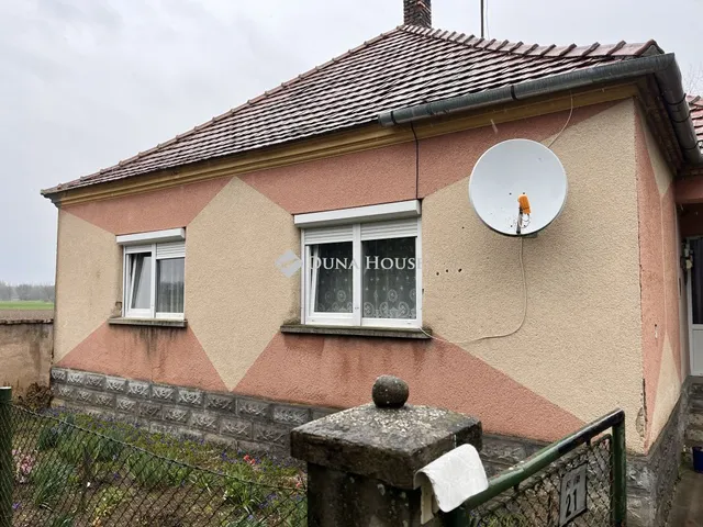 Eladó ház Szerecseny 100 nm