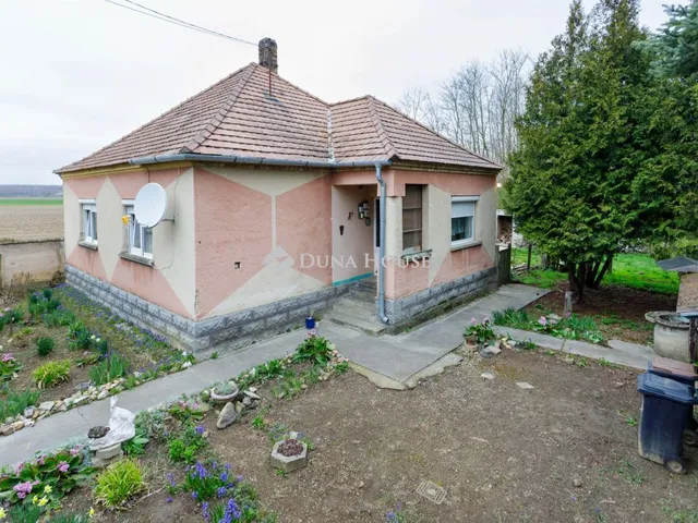 Eladó ház Szerecseny 100 nm