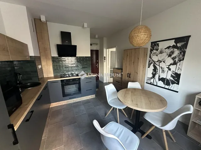 Kiadó lakás Győr 35 nm