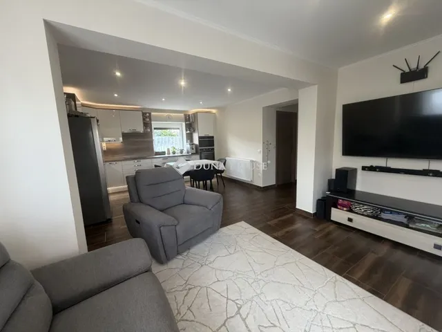 Eladó ház Pér 86 nm