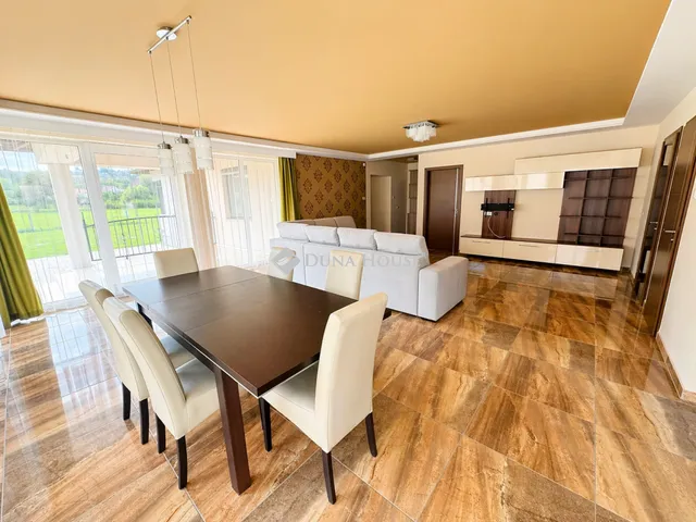 Eladó ház Nyúl 170 nm