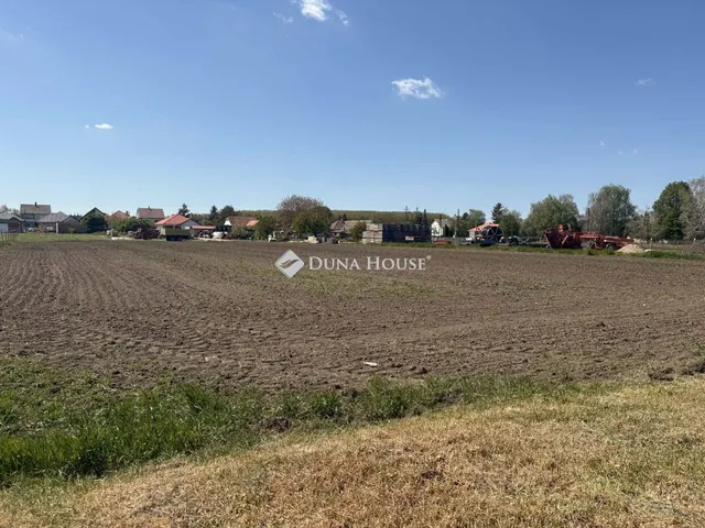Eladó telek Rábapatona 1317 nm