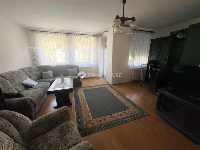 Eladó lakás Győr 73 nm