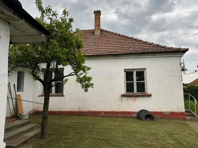 Eladó ház Gönyű 99 nm
