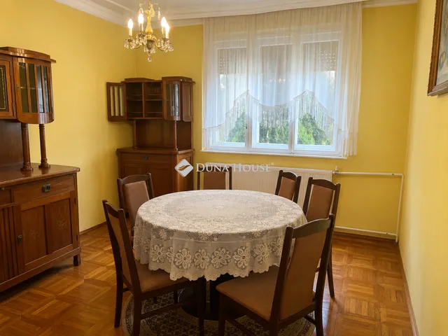 Eladó ház Győr 222 nm