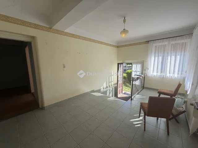 Eladó ház Csikvánd 136 nm