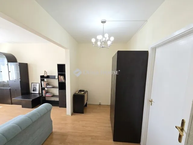 Eladó lakás Győr 53 nm