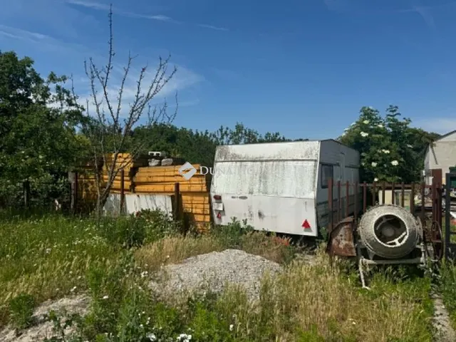 Eladó ház Bőny 92 nm