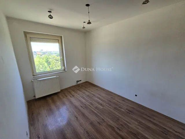 Eladó lakás Győr 49 nm