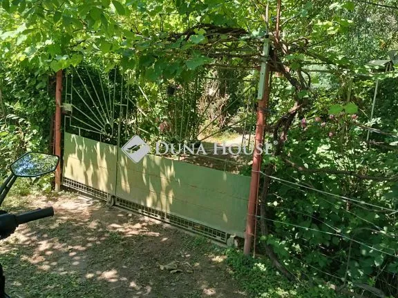 Eladó telek Győr 1050 nm