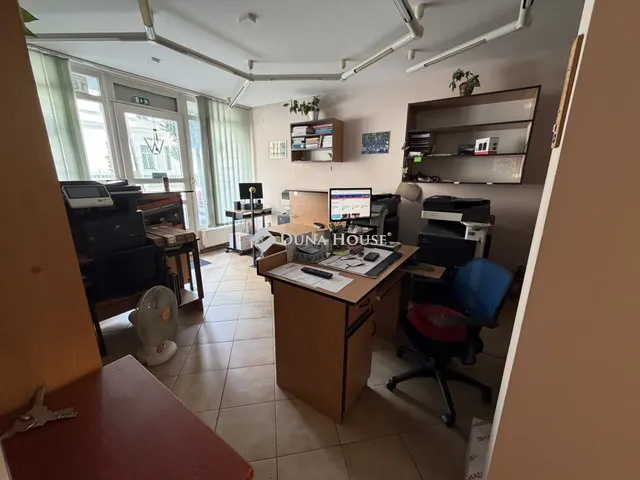 Eladó kereskedelmi és ipari ingatlan Győr 74 nm