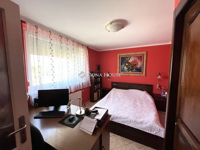 Eladó ház Kerékteleki 210 nm