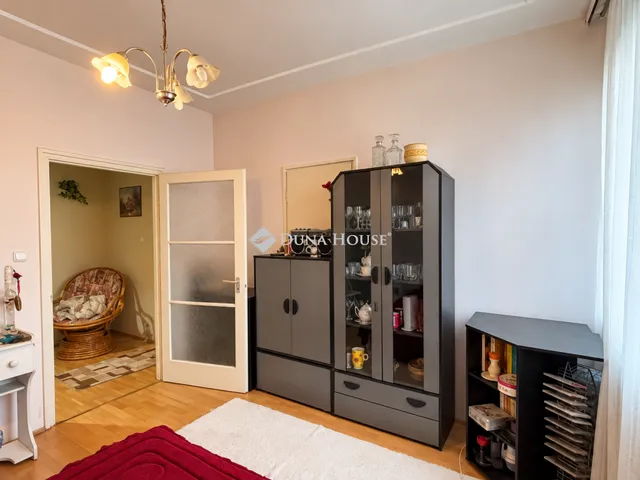 Eladó lakás Győr 57 nm