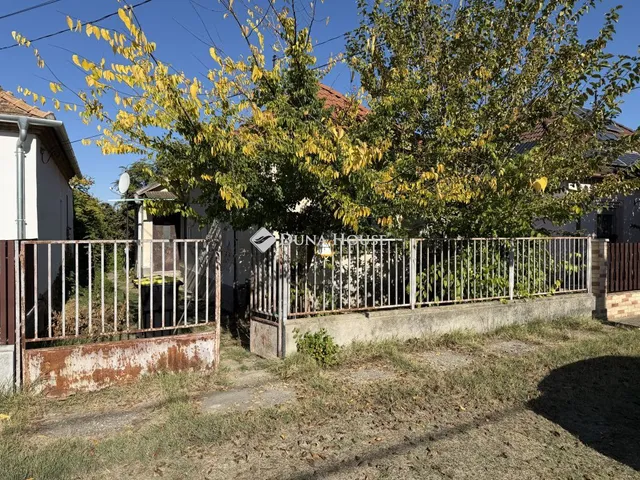 Eladó telek Győr 616 nm