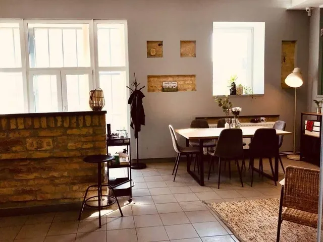 Eladó kereskedelmi és ipari ingatlan Budapest XIII. kerület, Angyalföld 251 nm