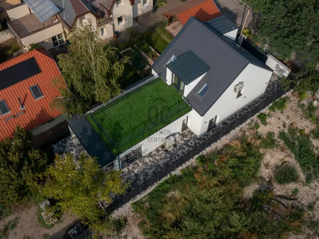 Eladó ház Budapest III. kerület, Csillaghegy 168 nm