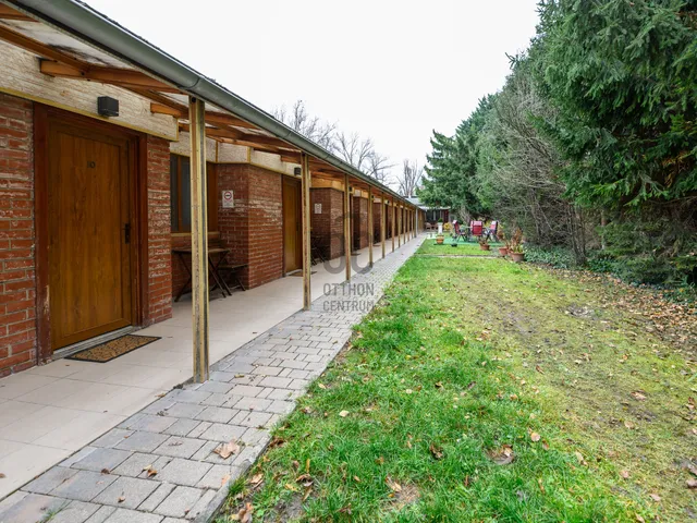 Eladó kereskedelmi és ipari ingatlan Budapest III. kerület, Rómaifürdő 243 nm