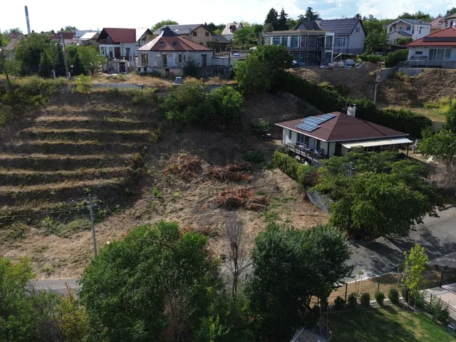 Eladó telek Százhalombatta, Óváros 710 nm