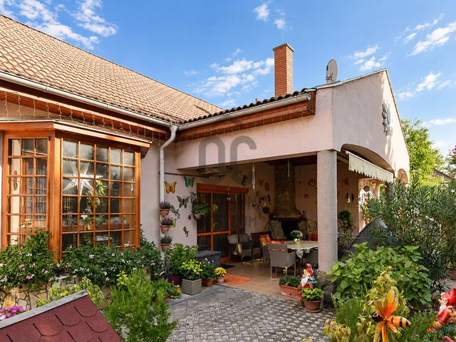 Eladó ház Budapest XXIII. kerület, Soroksár 292 nm