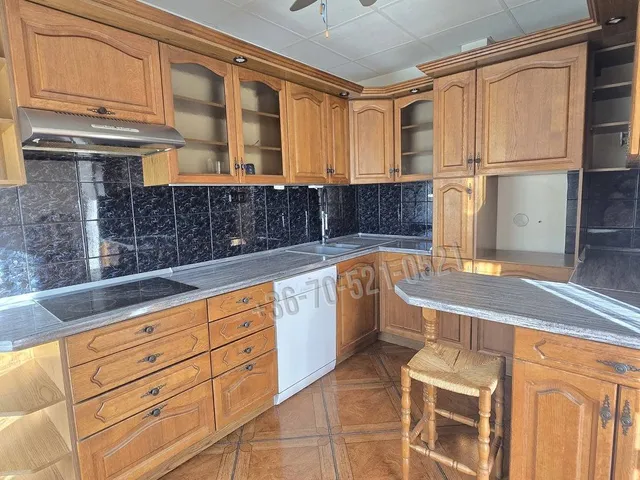 Eladó ház Pécs, Újhegy 221 nm