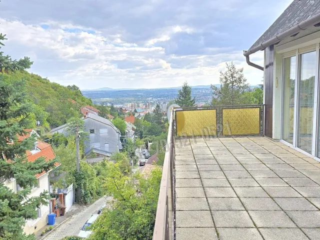 Eladó ház Pécs, Belváros 248 nm