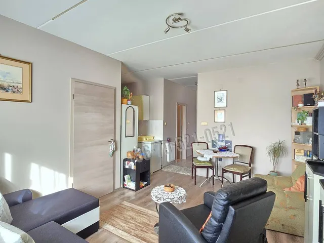 Eladó lakás Pécs, Kertváros 37 nm