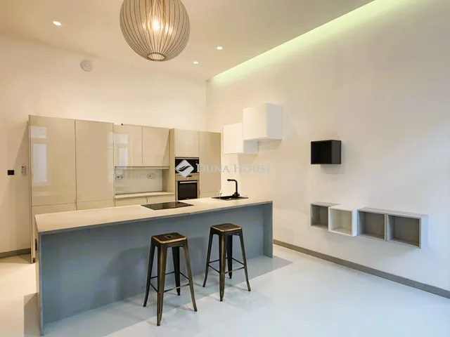 Eladó lakás Budapest V. kerület 120 nm