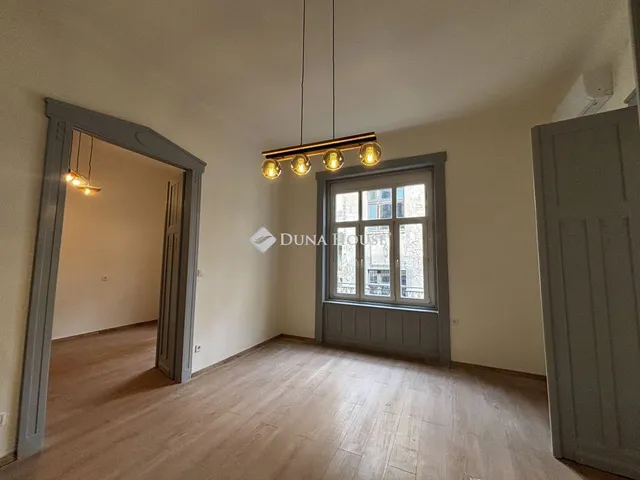Eladó lakás Budapest VI. kerület 64 nm