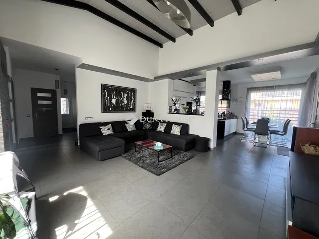 Eladó ház Szeged 240 nm