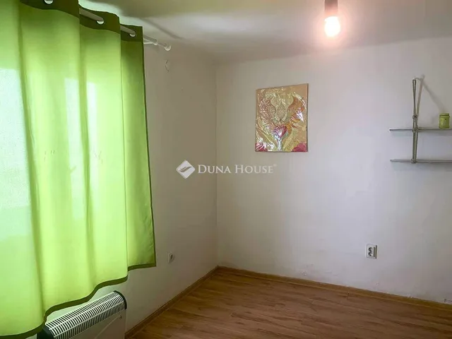 Eladó ház Szeged, Árvíz utca 42 nm