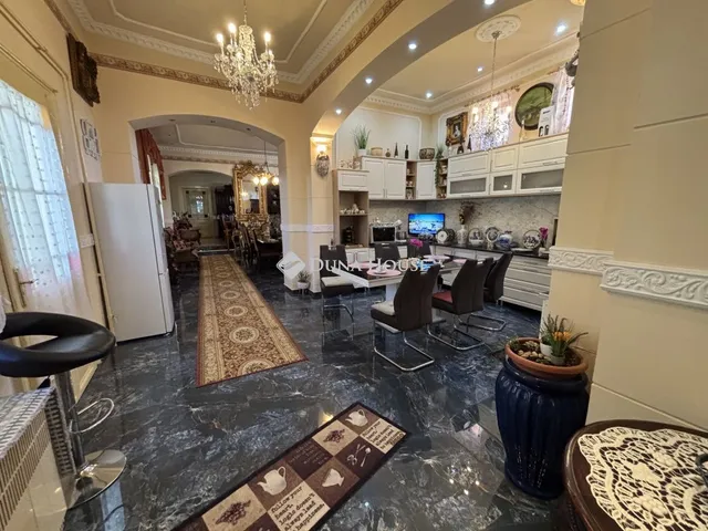 Eladó ház Szarvas 270 nm