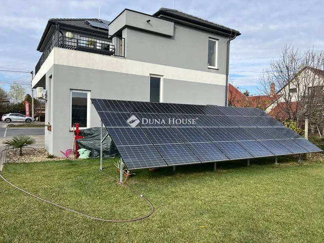 Eladó kereskedelmi és ipari ingatlan Szeged 175 nm