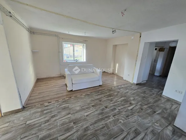 Eladó ház Szeged, Álmos köz 96 nm