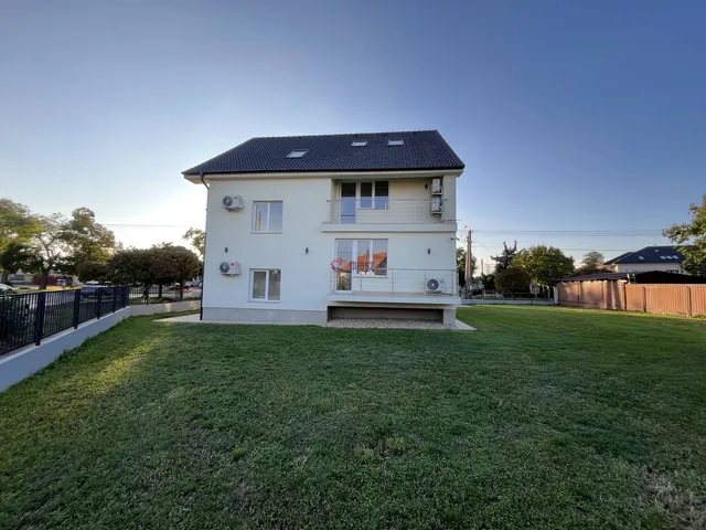 Eladó ház Hajdúszoboszló 320 nm