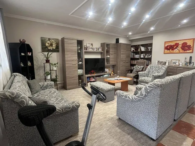 Eladó ház Debrecen, Józsa 156 nm