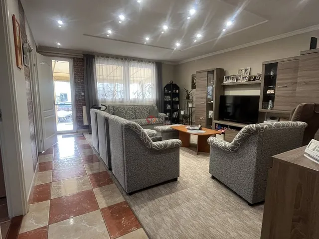 Eladó ház Debrecen, Józsa 156 nm