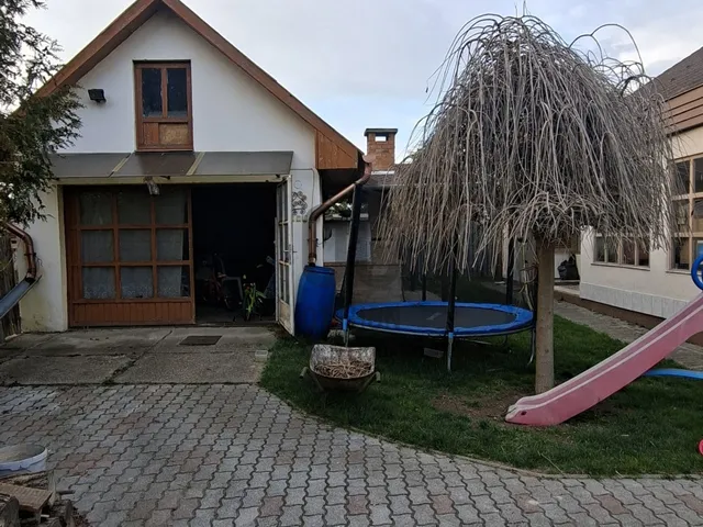 Eladó ház Bátonyterenye 221 nm