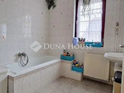 Eladó ház Budapest XVIII. kerület 180 nm