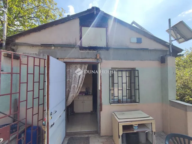 Eladó üdülő és hétvégi ház Gyermely 22 nm