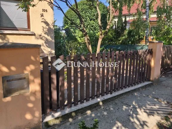 Eladó ház Budapest XVII. kerület, Rezgő köz 240 nm