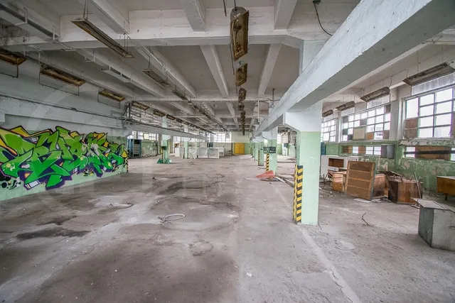 Kiadó kereskedelmi és ipari ingatlan Miskolc 11000 nm