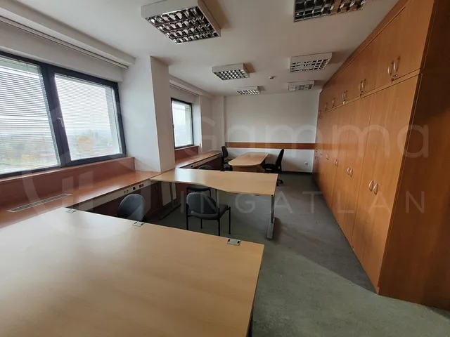 Kiadó kereskedelmi és ipari ingatlan Miskolc, Egyetemváros 15 nm