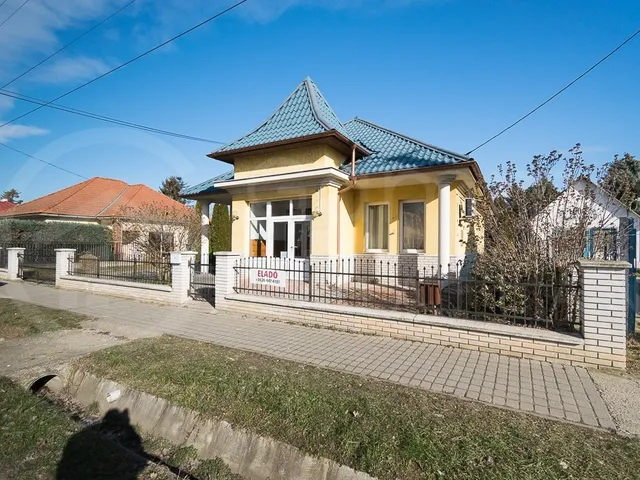 Eladó ház Tiszalúc 96 nm