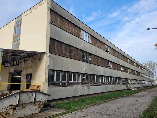 Eladó kereskedelmi és ipari ingatlan Tiszaújváros 4320 nm