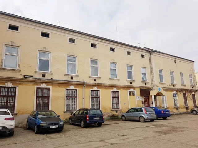 Eladó kereskedelmi és ipari ingatlan Miskolc, Selyemrét 857 nm