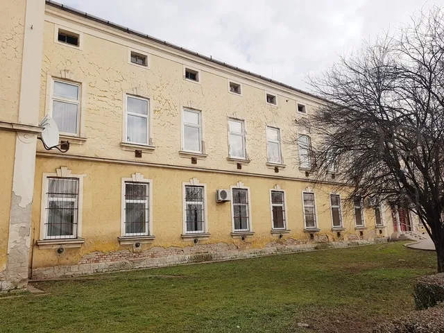 Eladó kereskedelmi és ipari ingatlan Miskolc, Selyemrét 857 nm