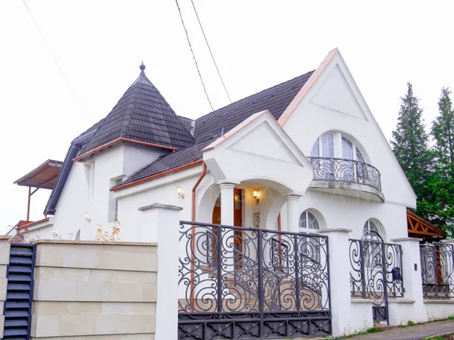 Eladó ház Miskolc, Miskolctapolca 220 nm