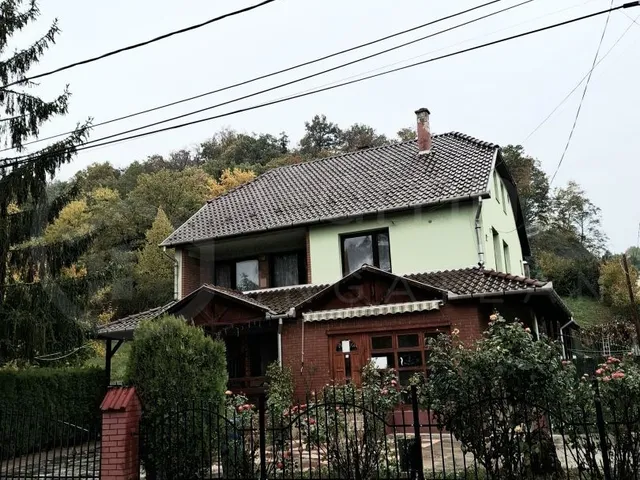 Eladó ház Miskolc, Miskolctapolca 240 nm